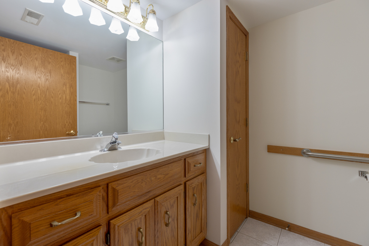 6402 Pine Cone Drive Unit: 4