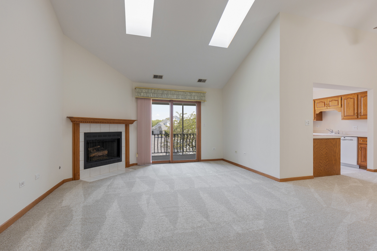 6402 Pine Cone Drive Unit: 4