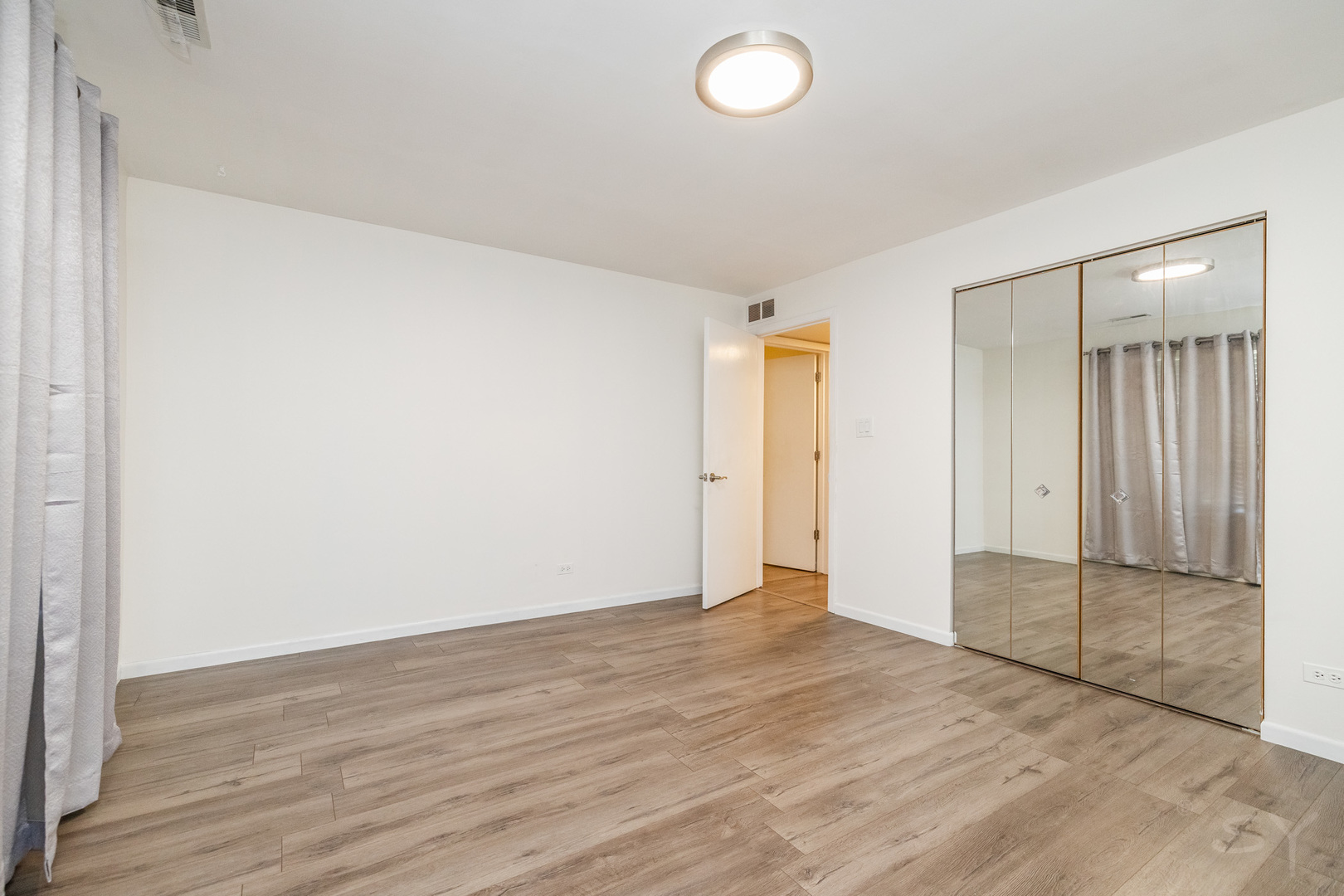 48 Parliament Drive W Unit: 132