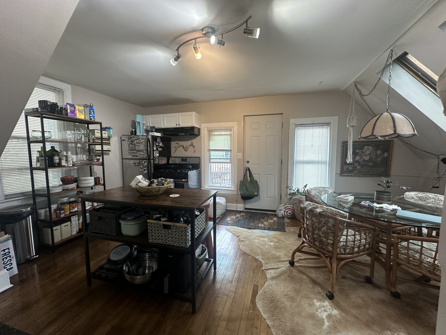 3609 W Diversey Avenue