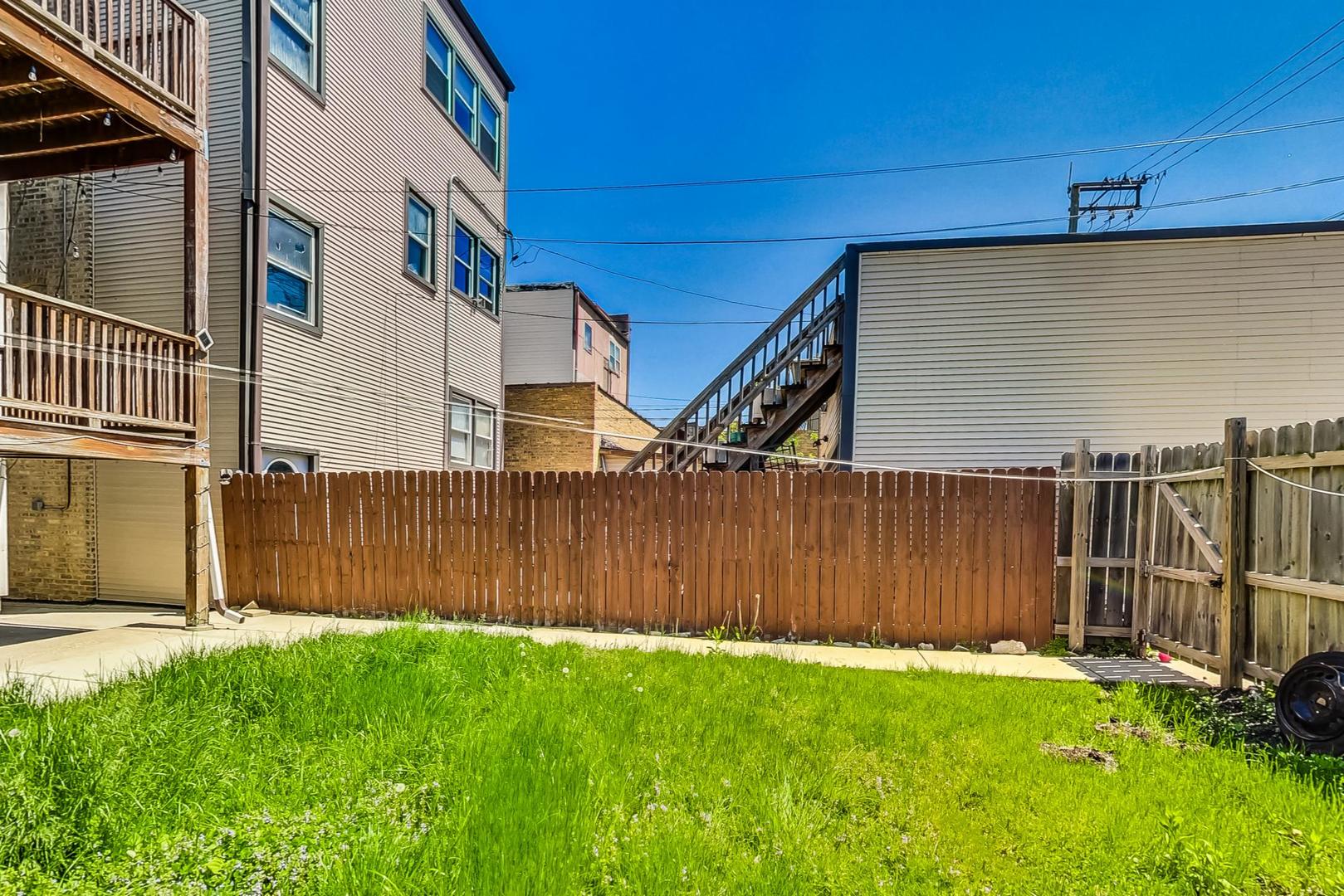 3609 W Diversey Avenue