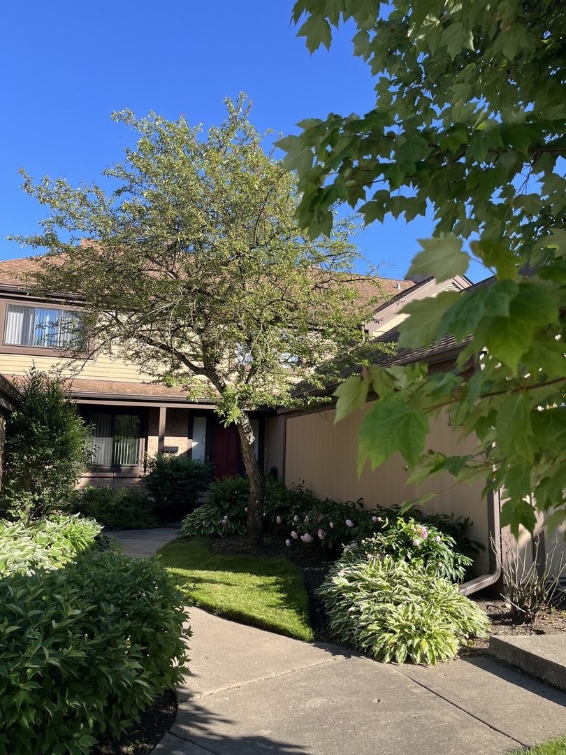 1225 Franklin Lane