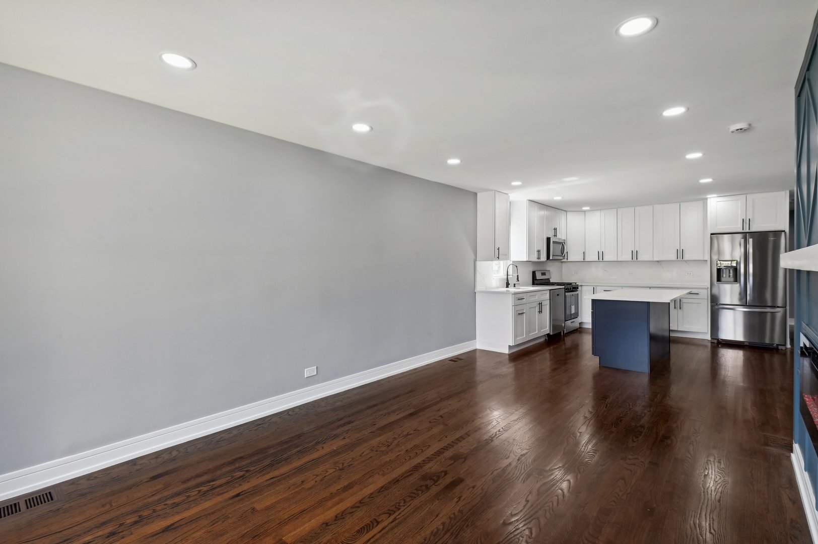 3431 W 84th Place