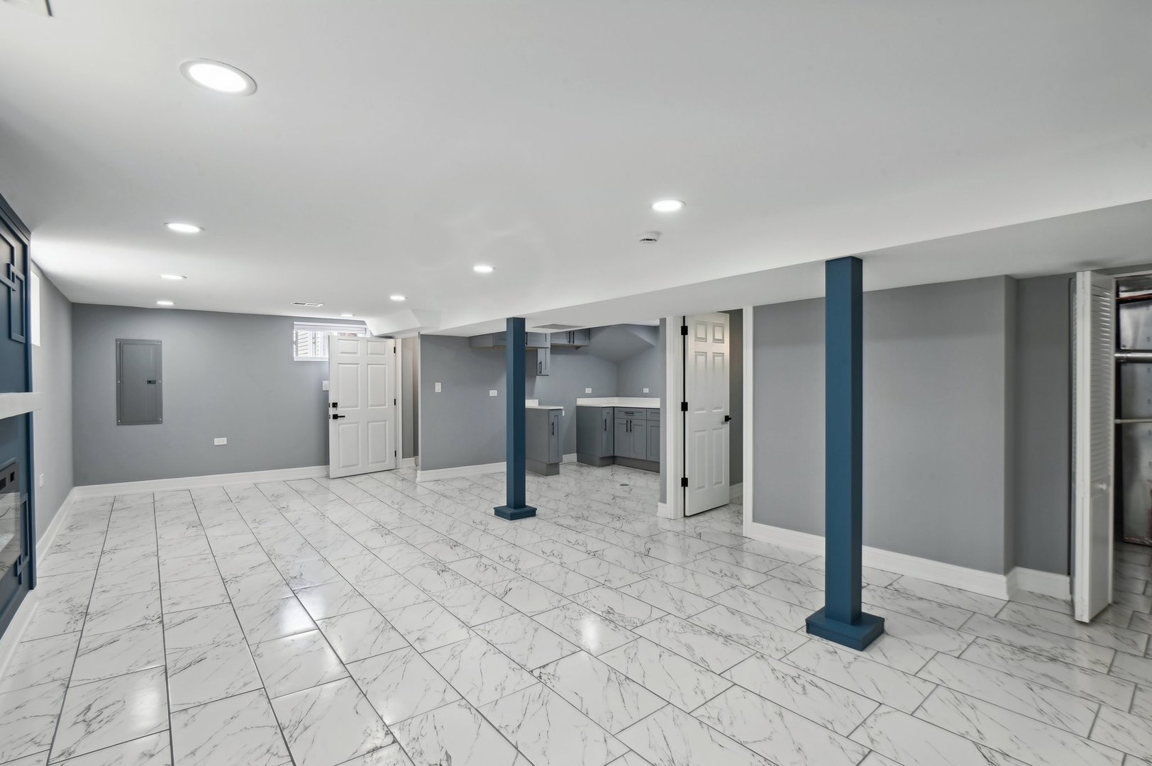3431 W 84th Place