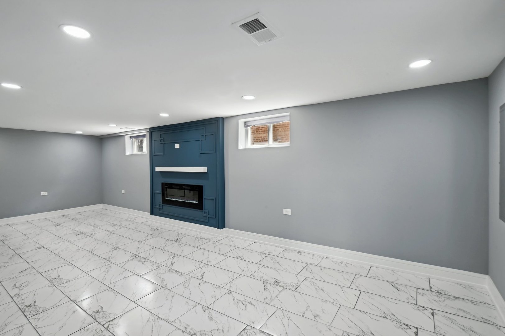 3431 W 84th Place