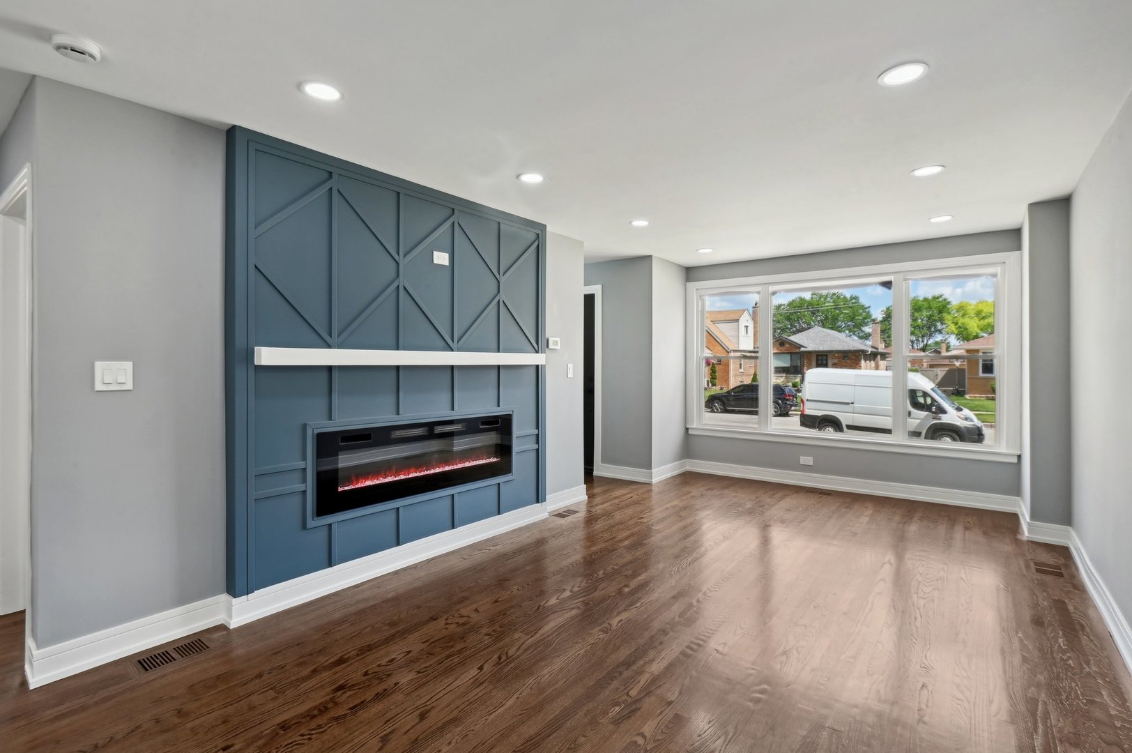 3431 W 84th Place