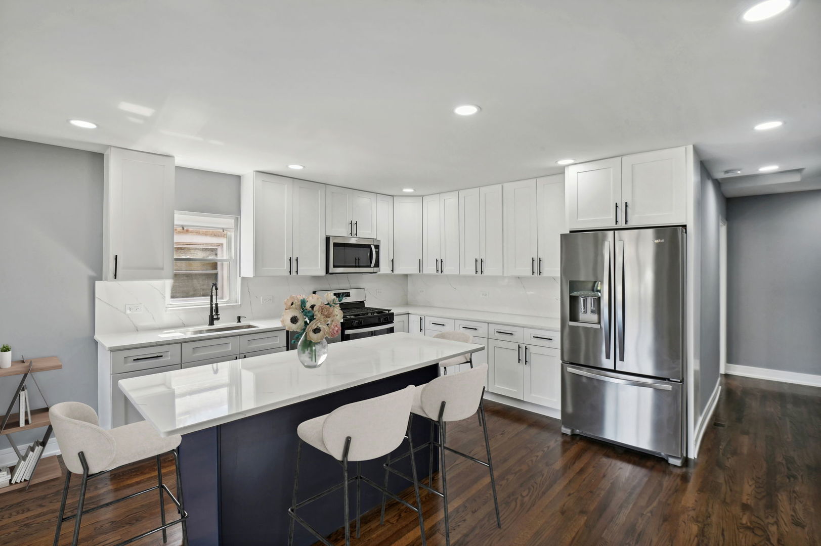 3431 W 84th Place