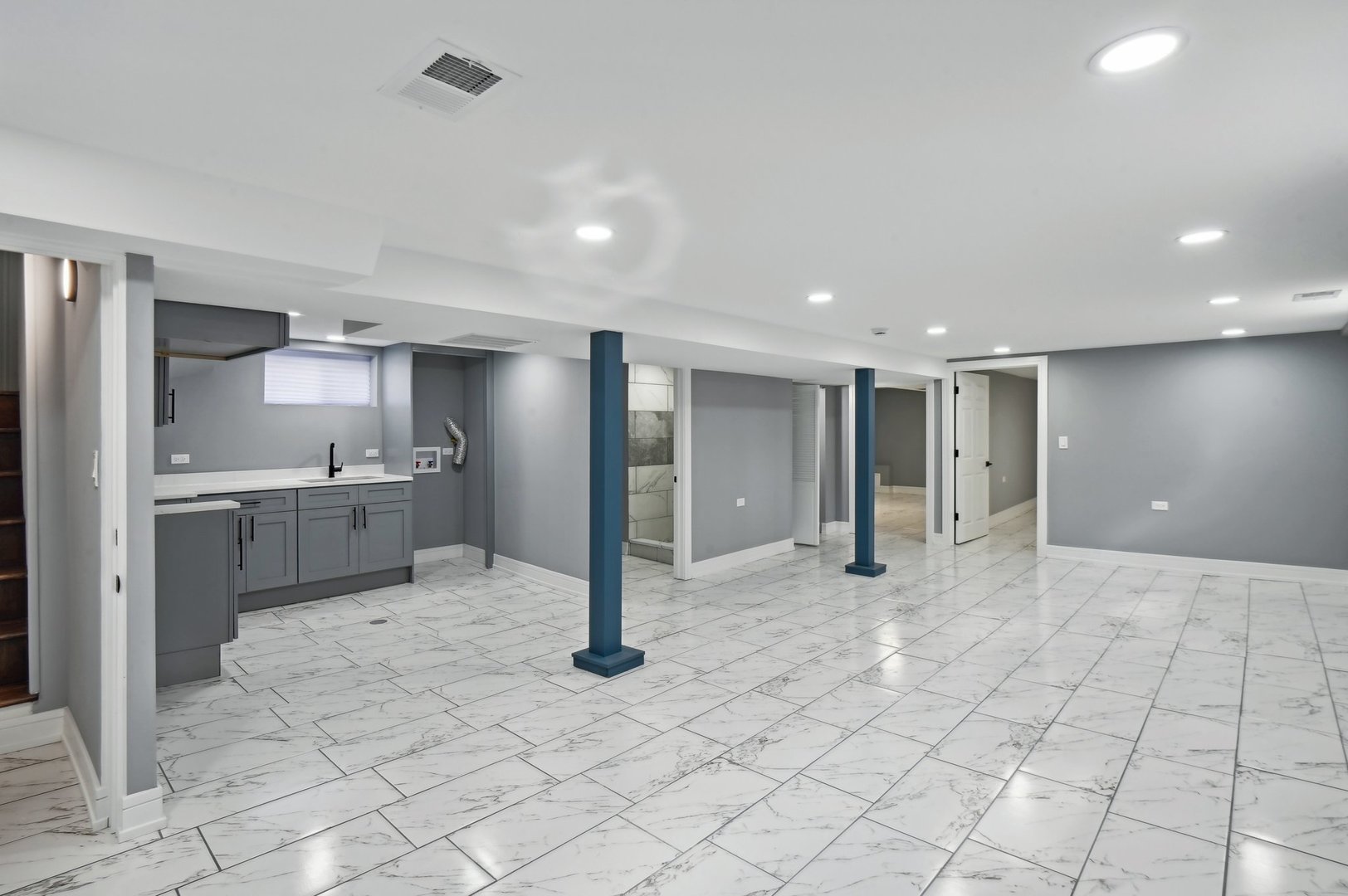 3431 W 84th Place