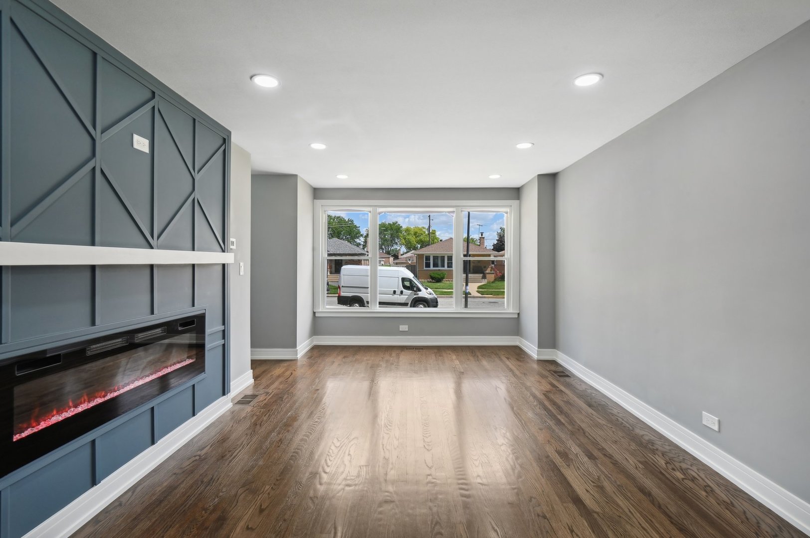 3431 W 84th Place