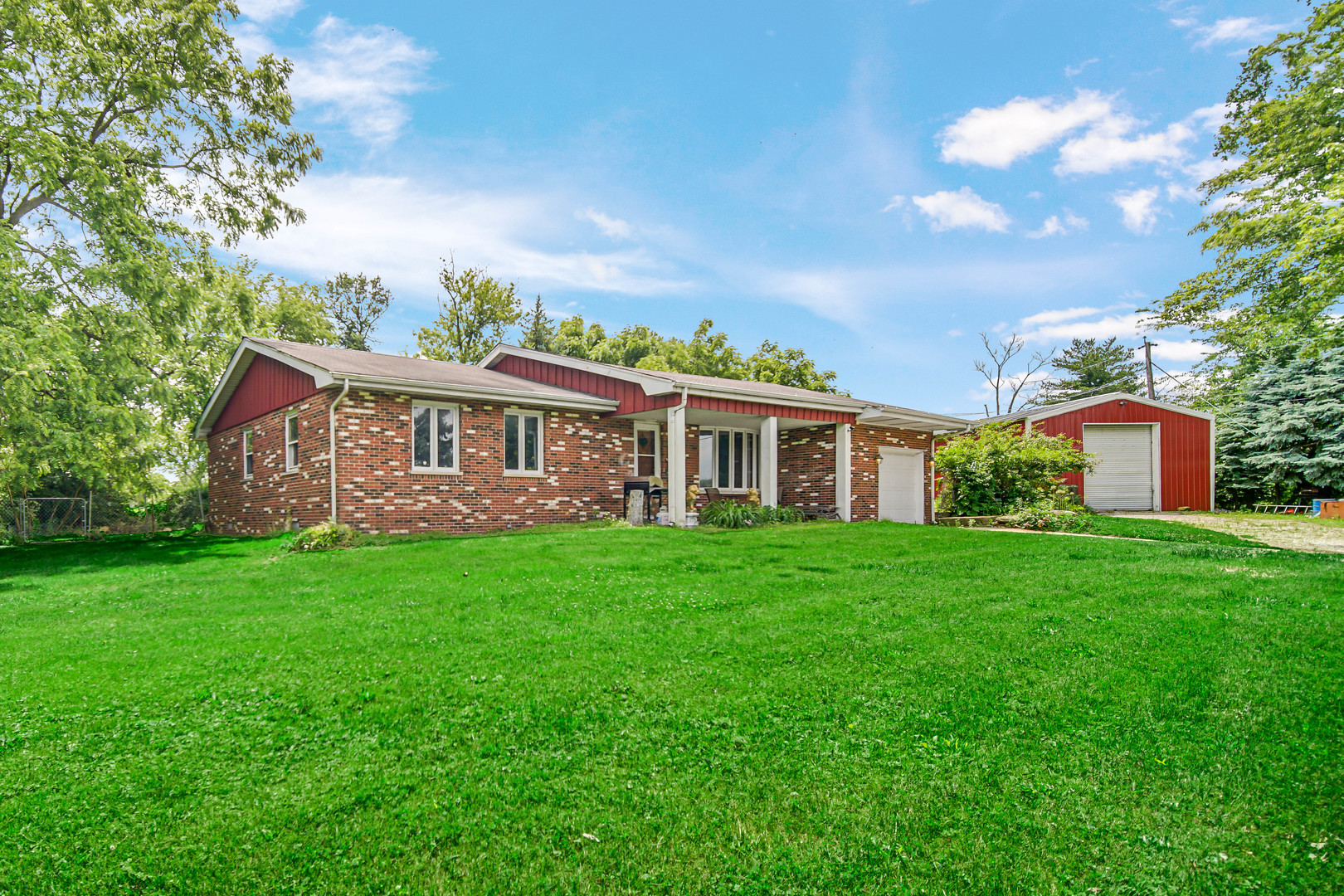 10S426 Ruth Drive