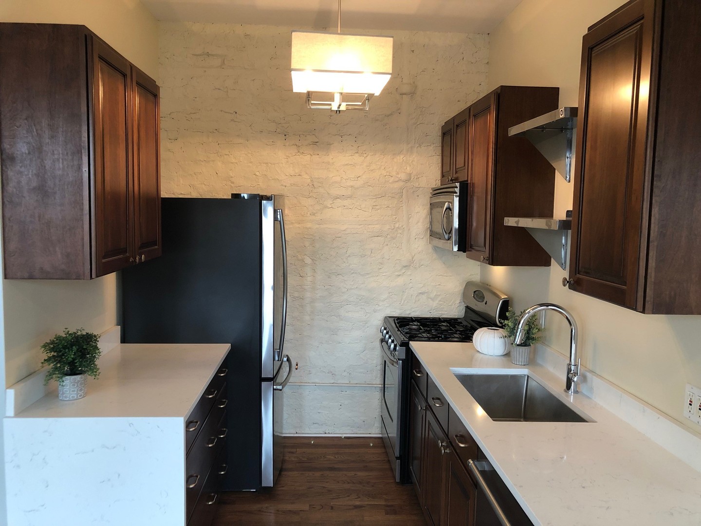 1500 W Division Street Unit: 3