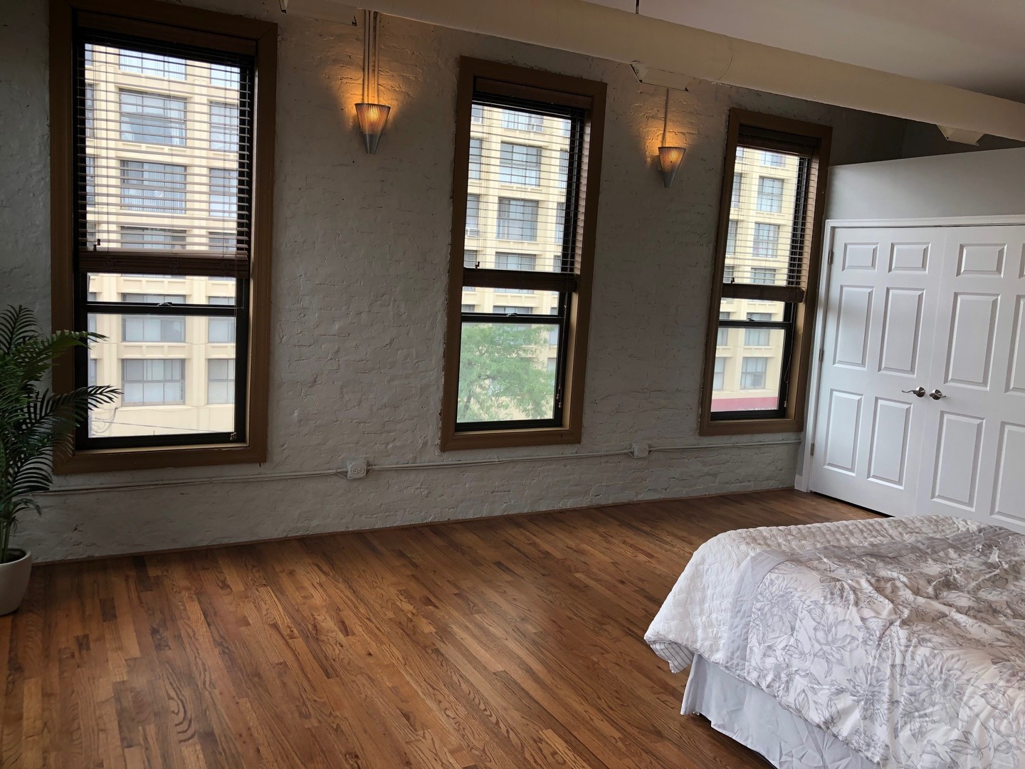 1500 W Division Street Unit: 3