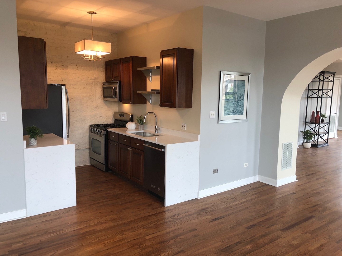 1500 W Division Street Unit: 3