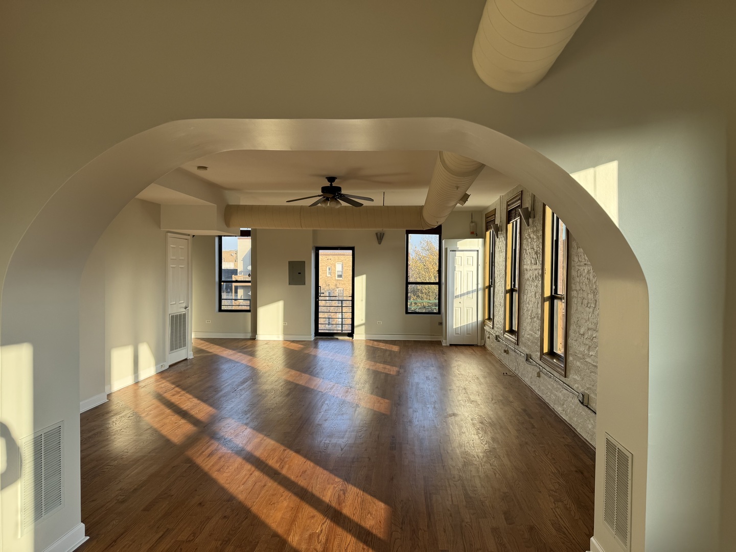 1500 W Division Street Unit: 3