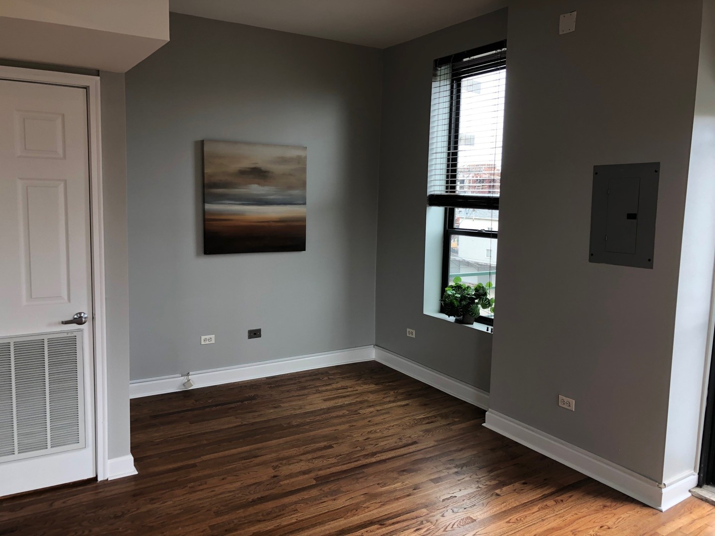 1500 W Division Street Unit: 3
