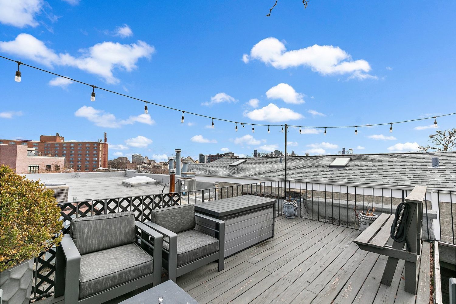 2646 N SEMINARY Avenue Unit: 3