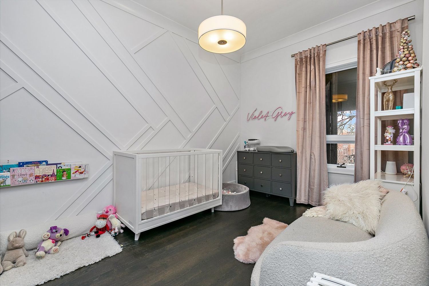 2646 N SEMINARY Avenue Unit: 3