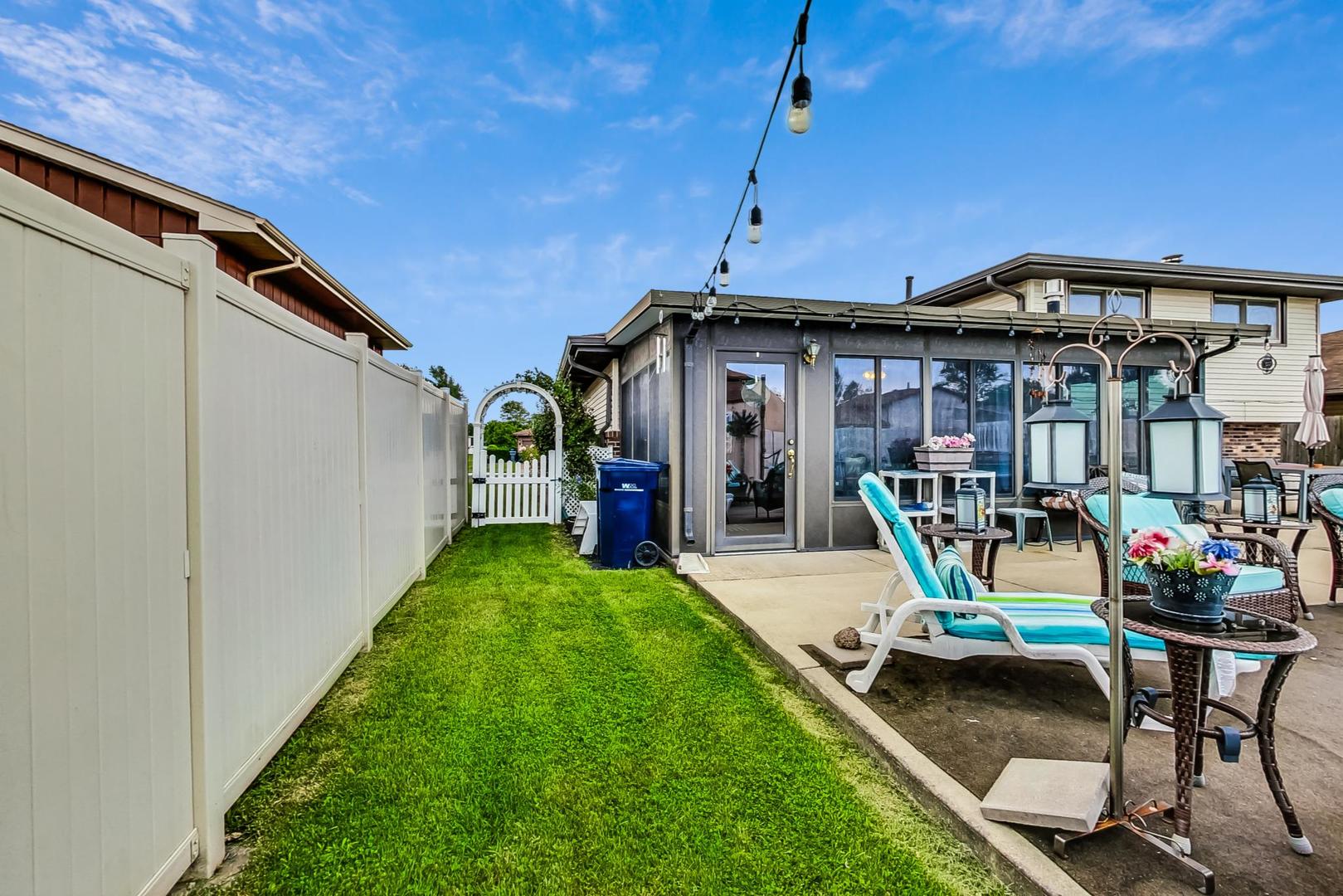 8914 W 170th Street