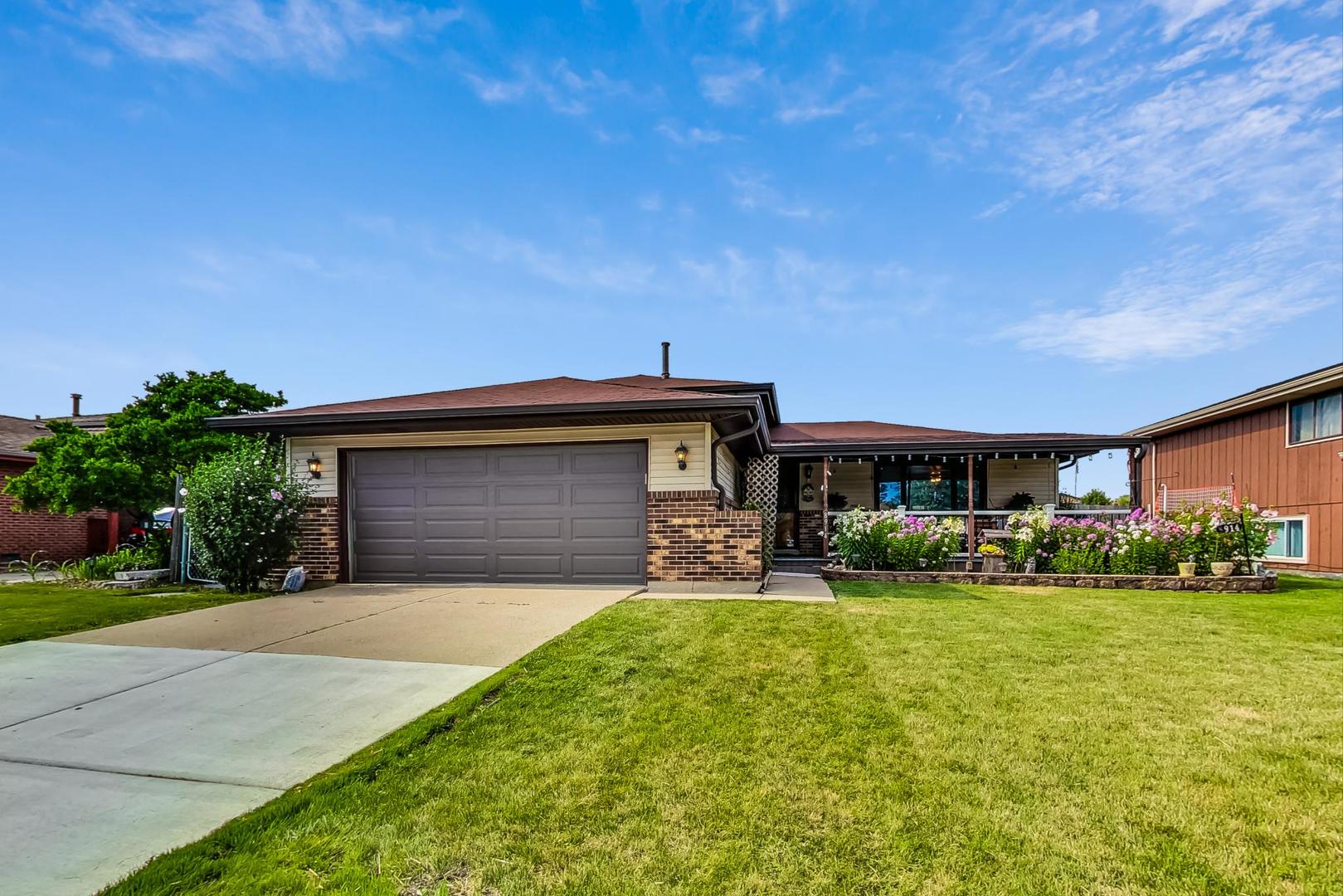 8914 W 170th Street