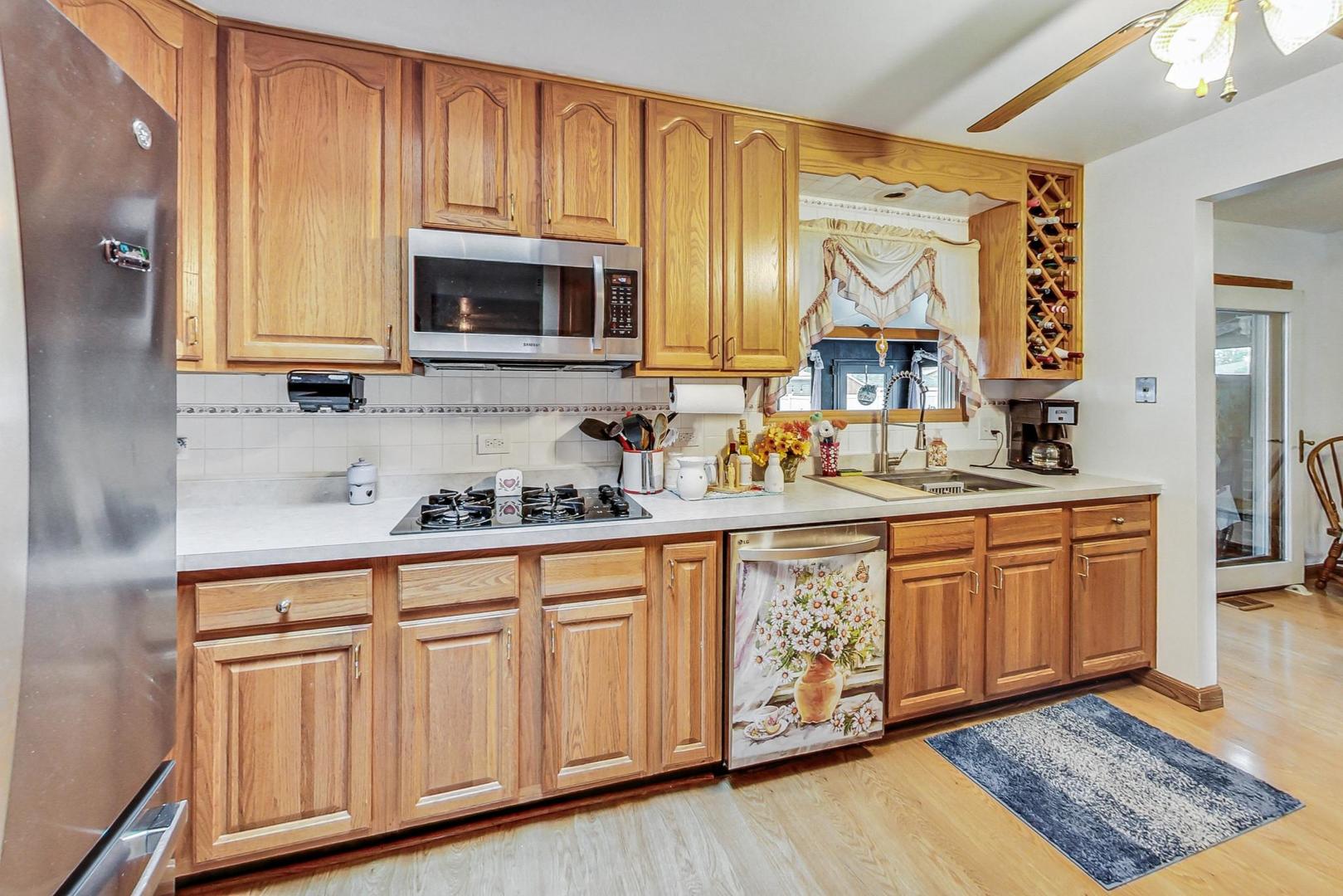 8914 W 170th Street