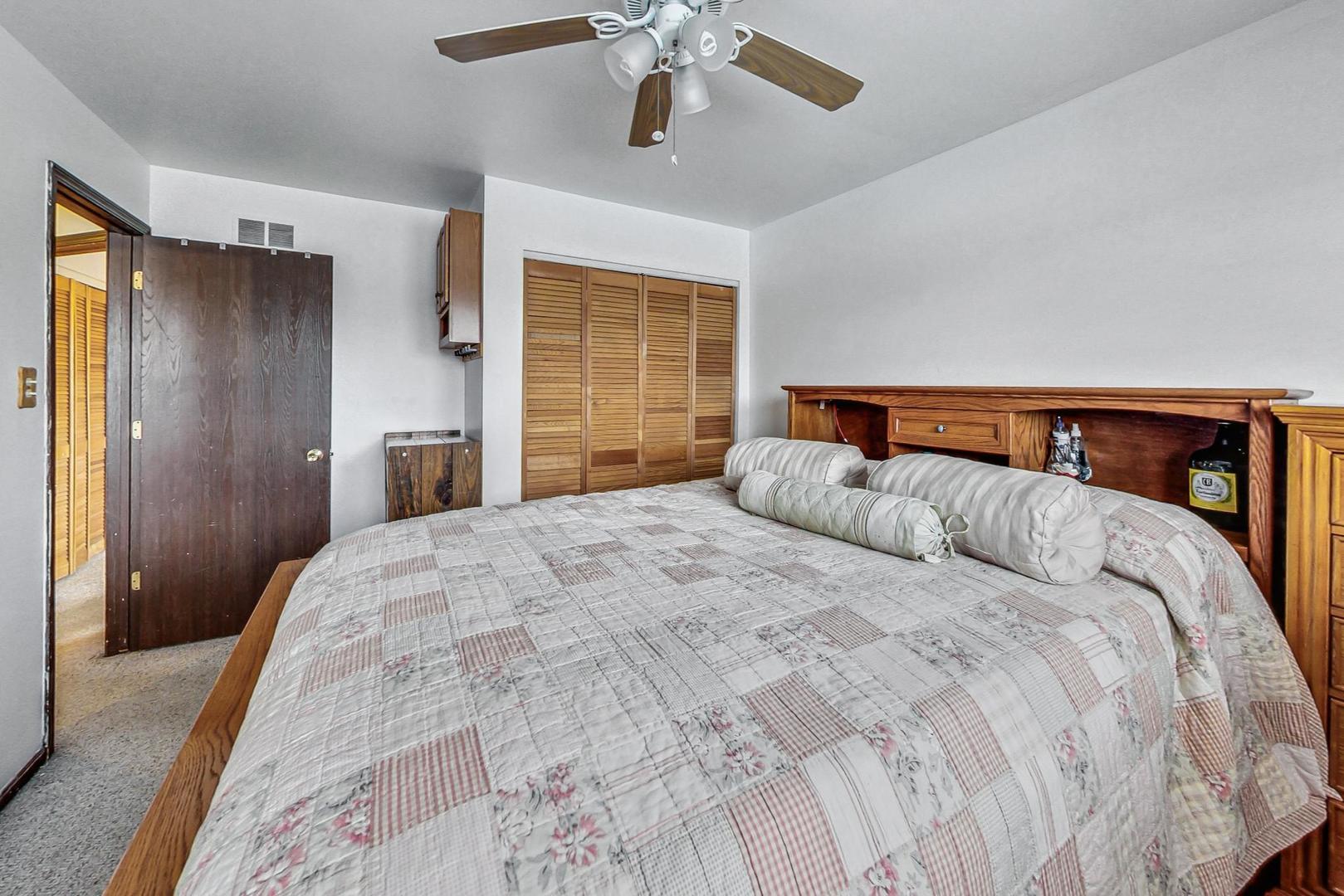 8914 W 170th Street