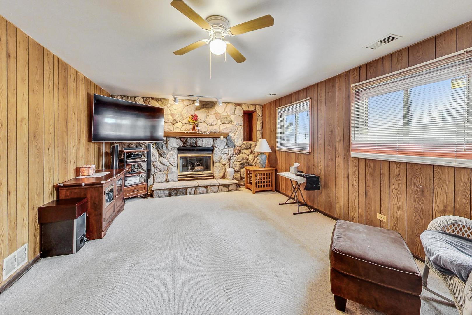 8914 W 170th Street