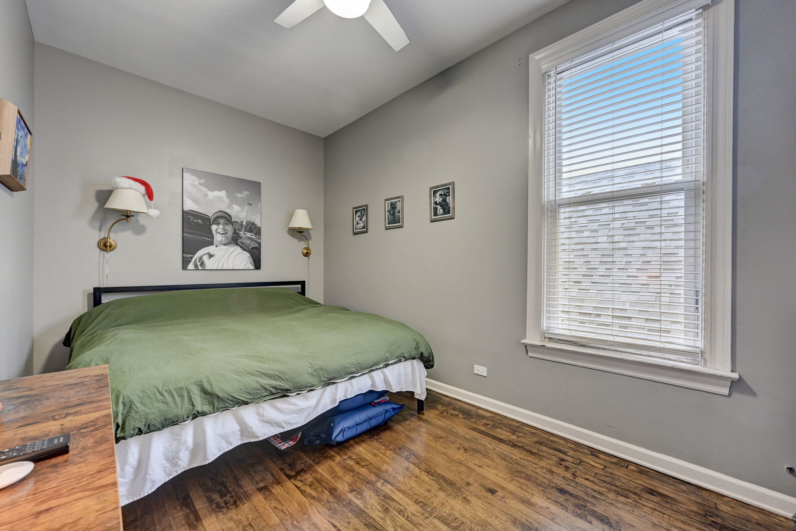 3655 N Hermitage Avenue