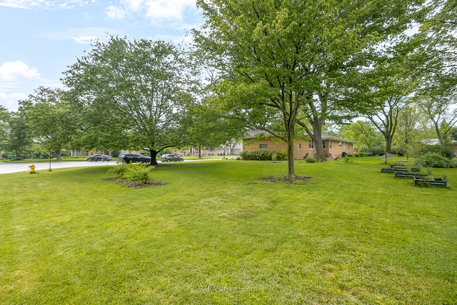 2712 Emelia Court
