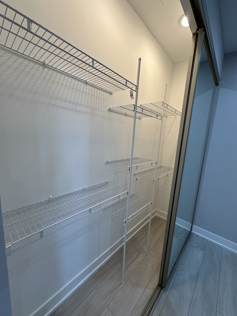 5700 Hillcrest Lane Unit: 3J