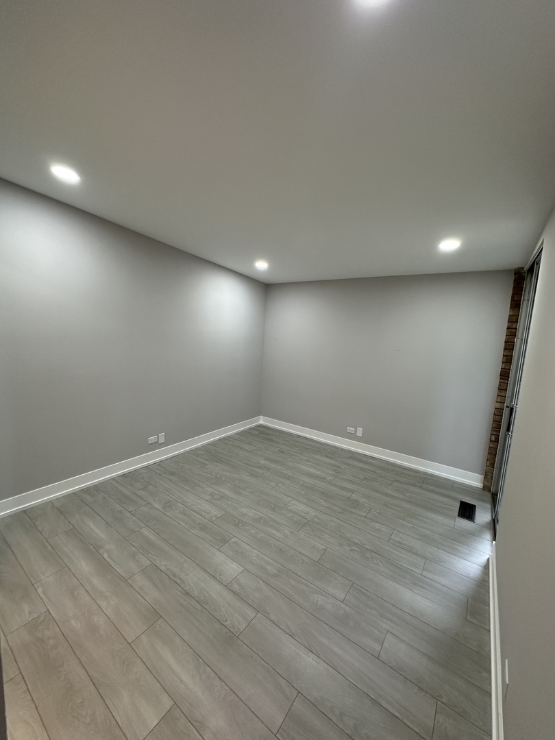 5700 Hillcrest Lane Unit: 3J