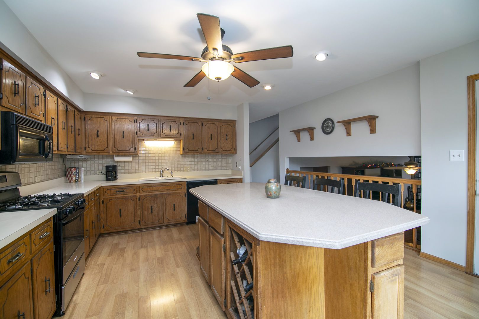 6937 Coachwood Trail
