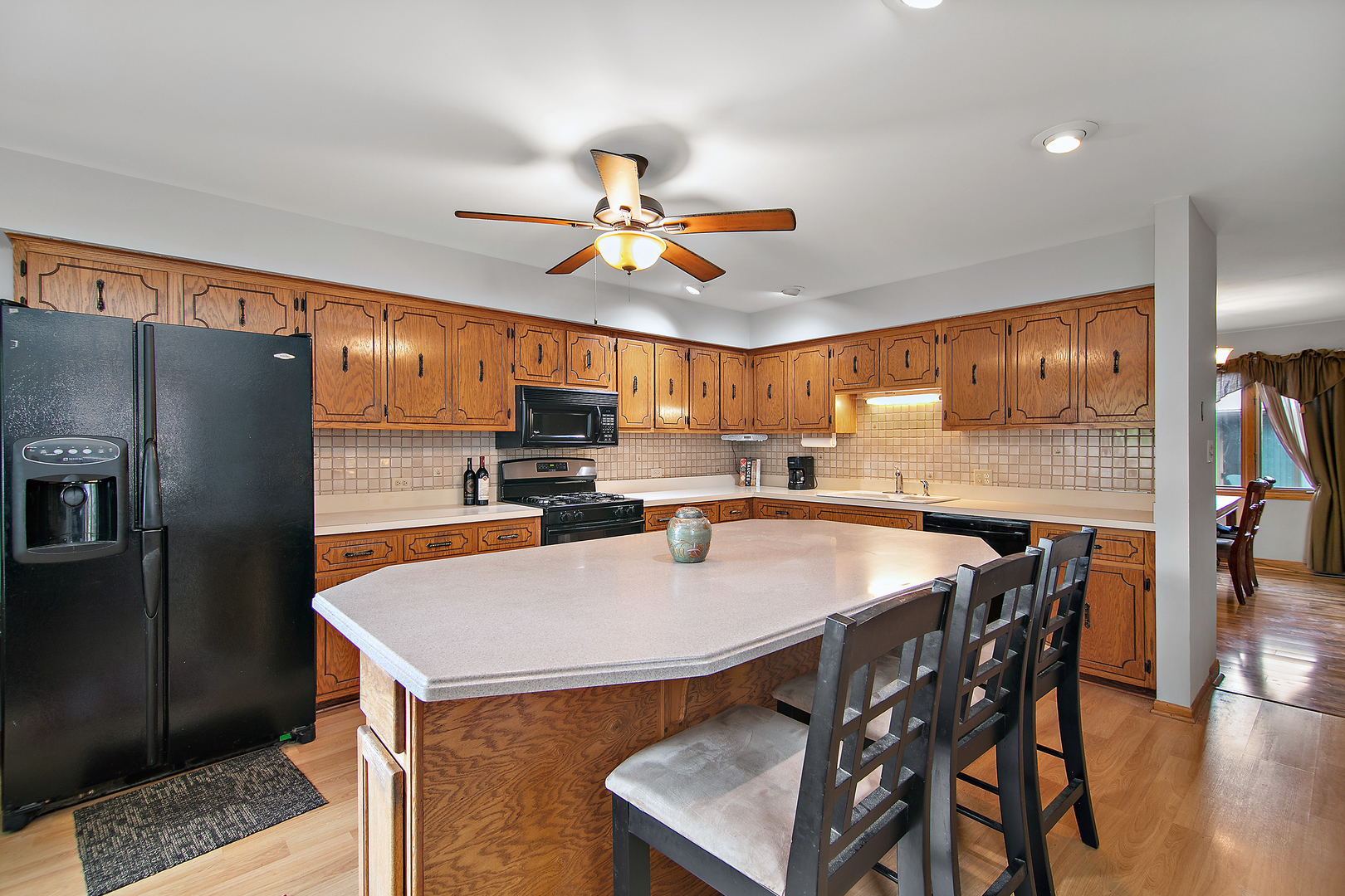 6937 Coachwood Trail