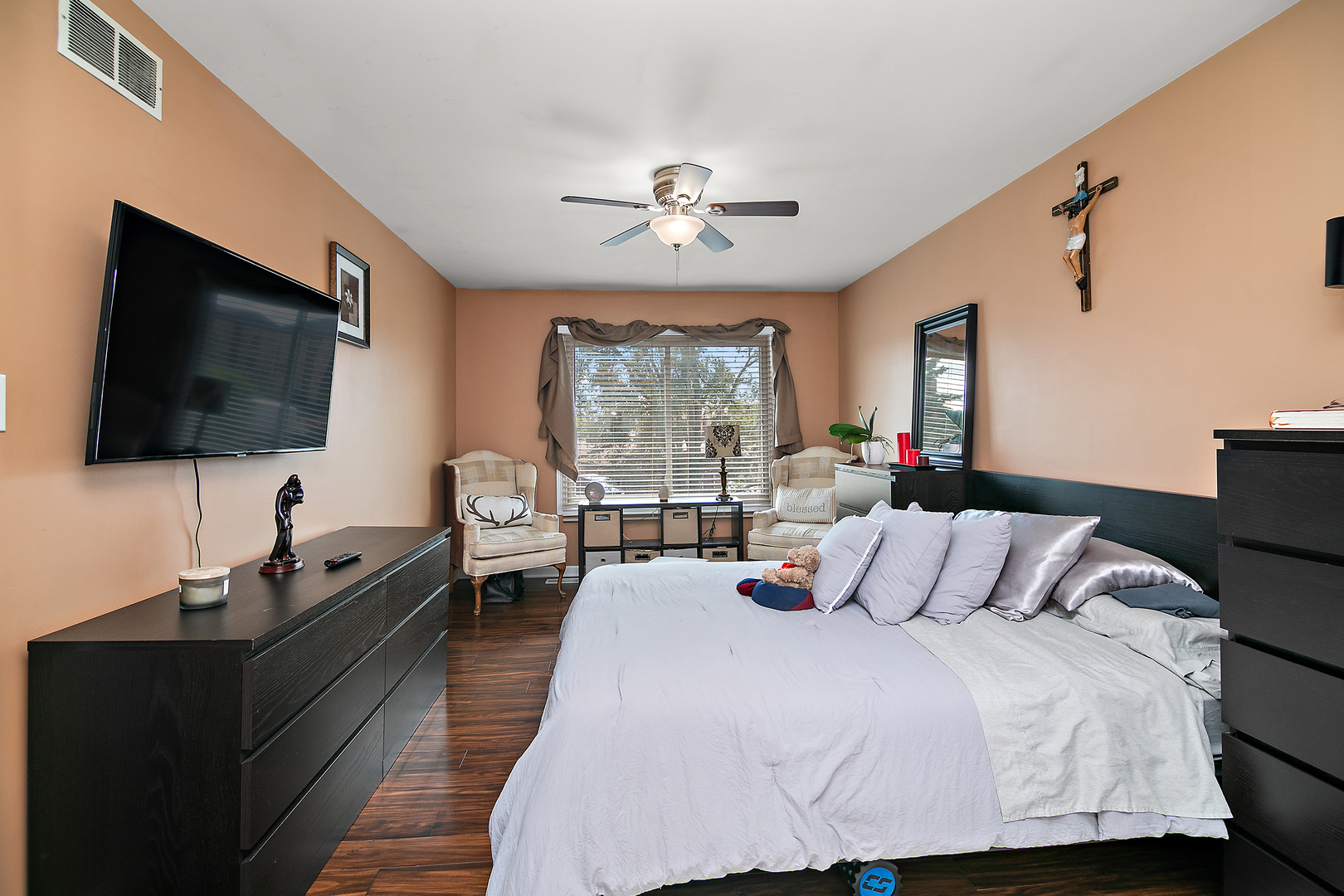 15810 Country Court Unit: 15810