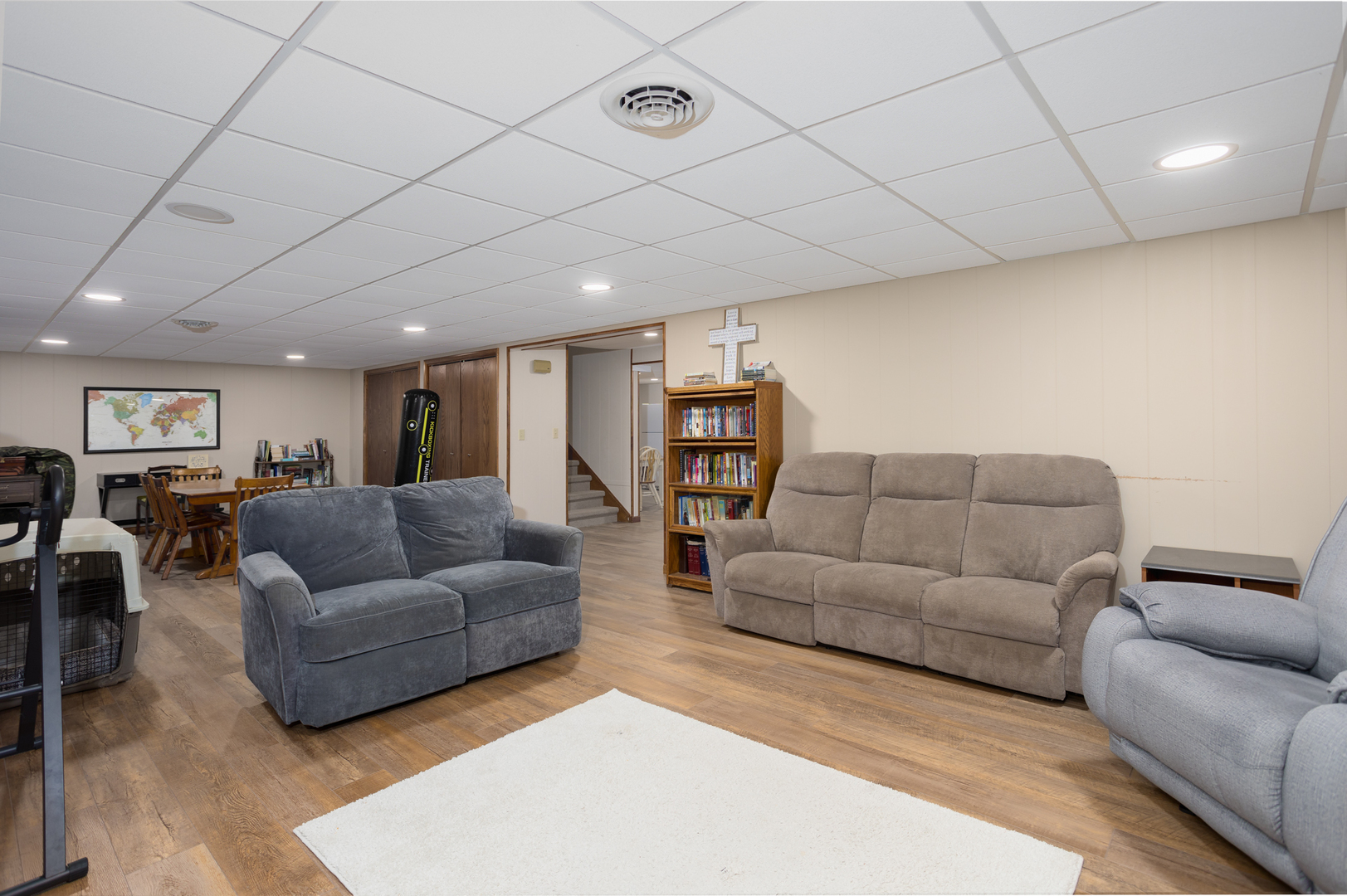 111 Countryside Lane N