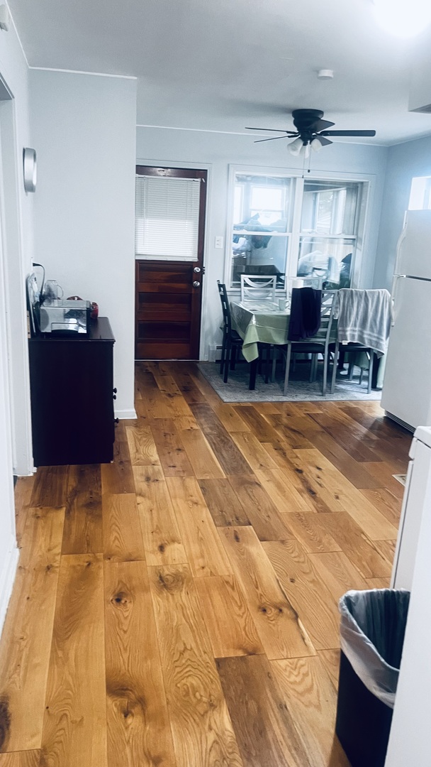 4869 N Kilbourn Avenue