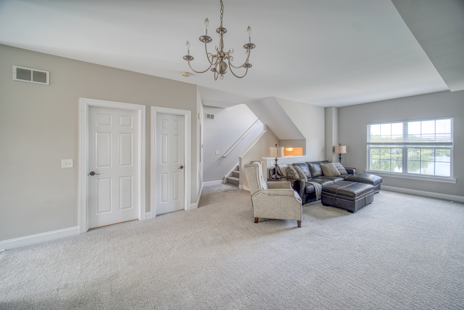 153 Lakeshore Drive