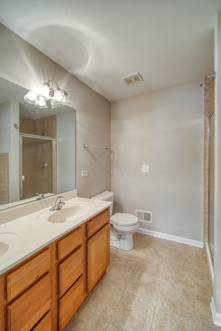 153 Lakeshore Drive