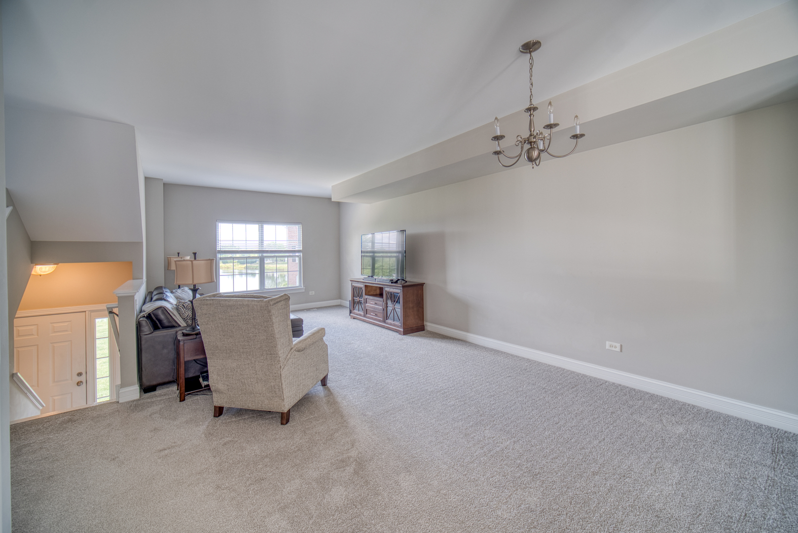 153 Lakeshore Drive