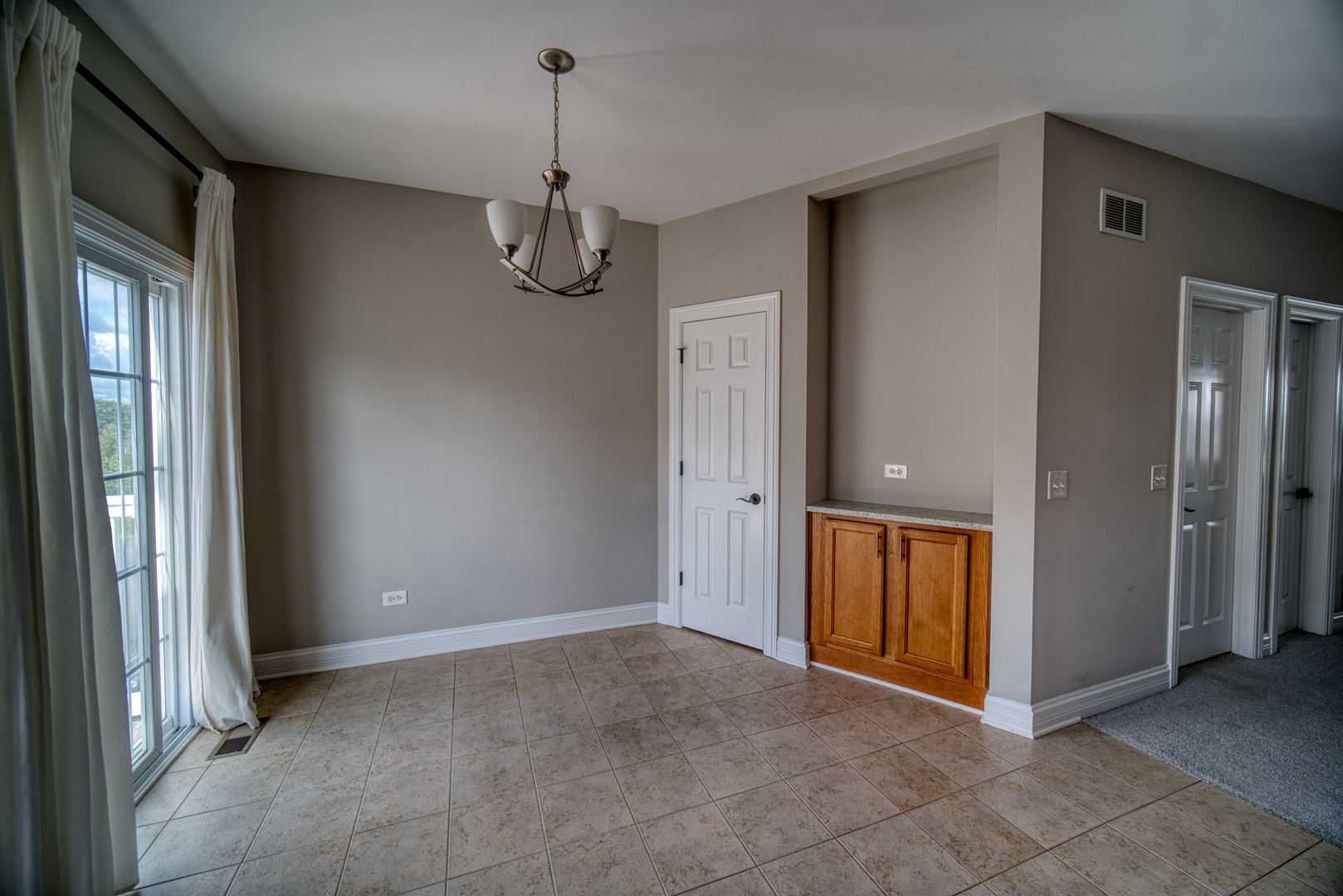 153 Lakeshore Drive