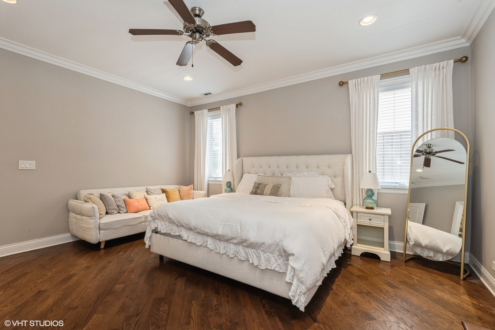 646 N Oakley Boulevard Unit: 1