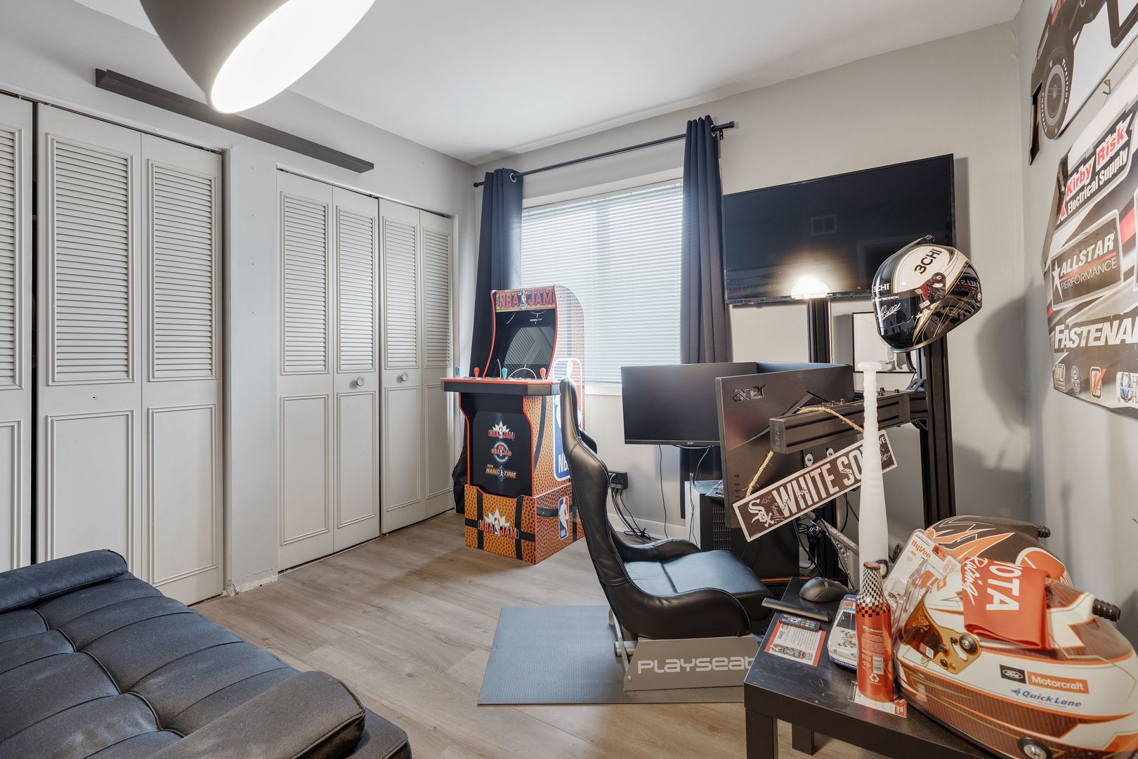 4913 W 109th Street Unit: 203