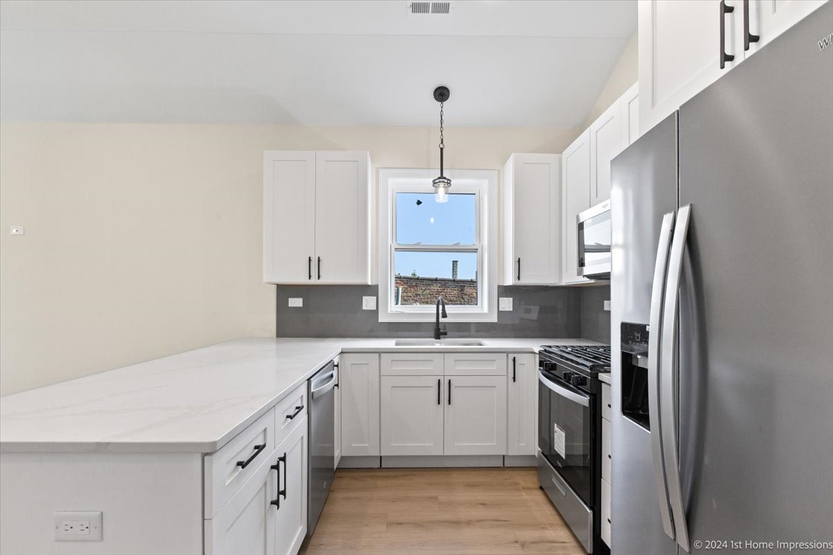 6517 S Drexel Avenue