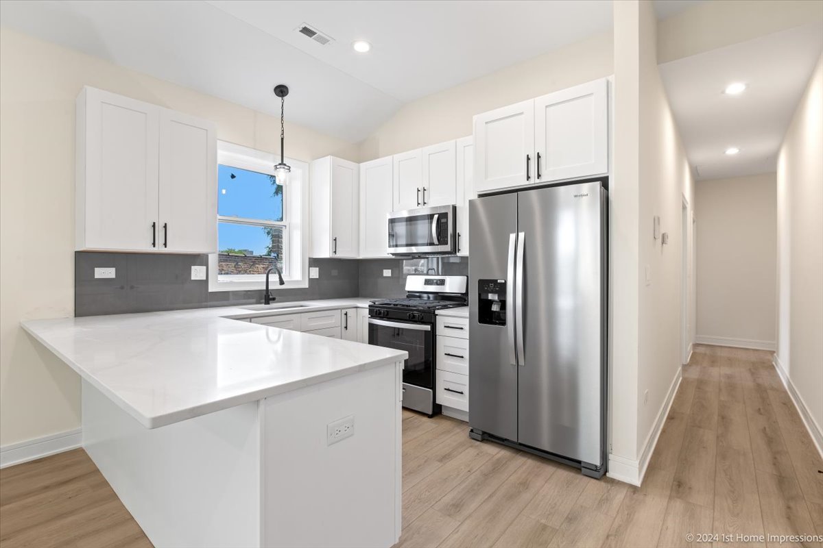 6517 S Drexel Avenue