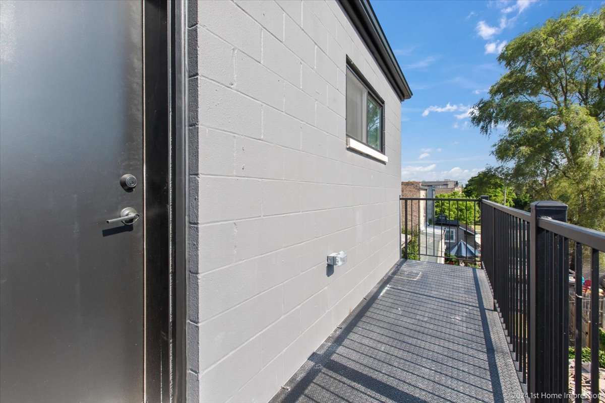 6517 S Drexel Avenue