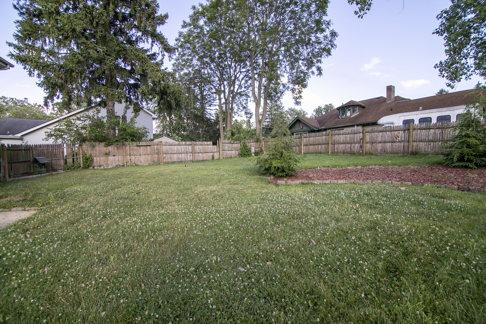190 Knollwood Drive