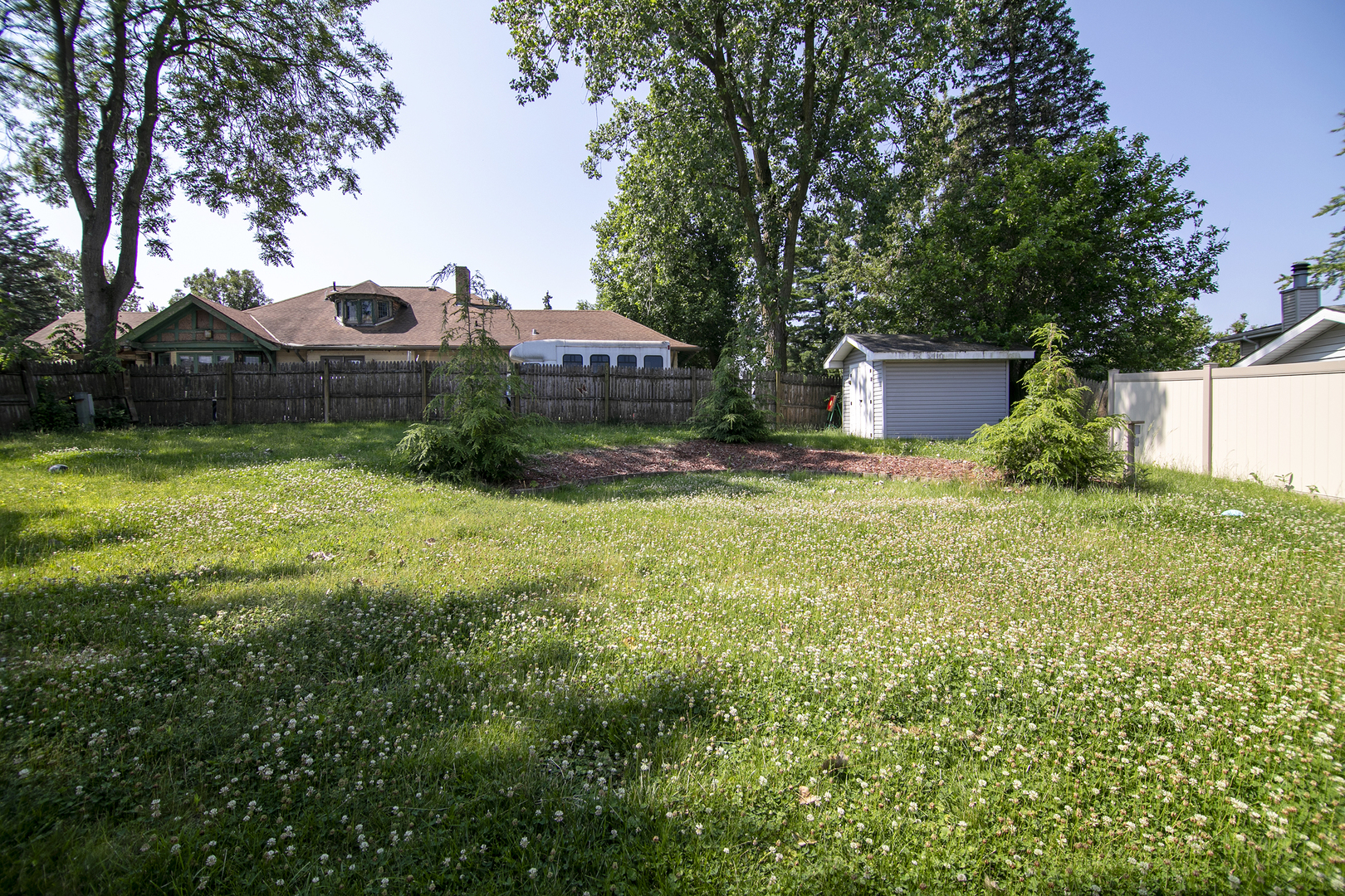 190 Knollwood Drive