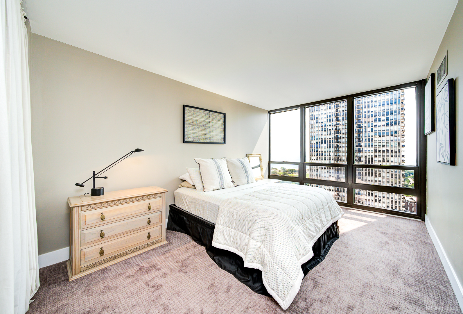 1636 N Wells Street Unit: 2905