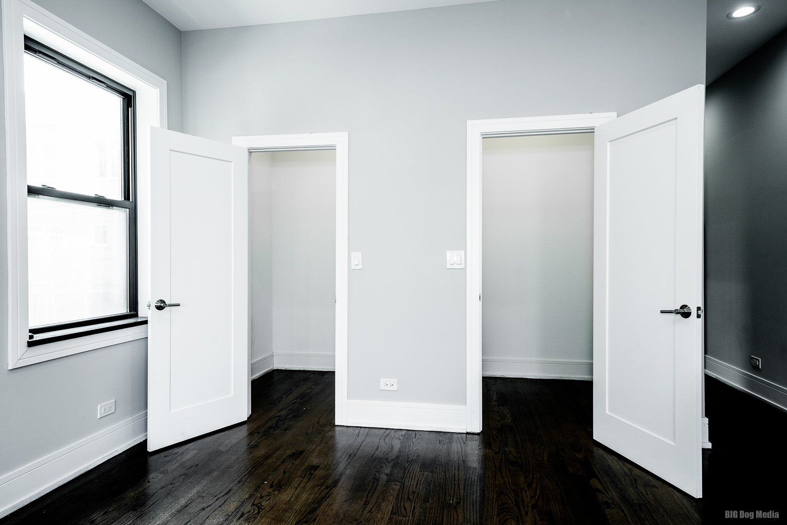 4453 S Lake Park Avenue Unit: 2