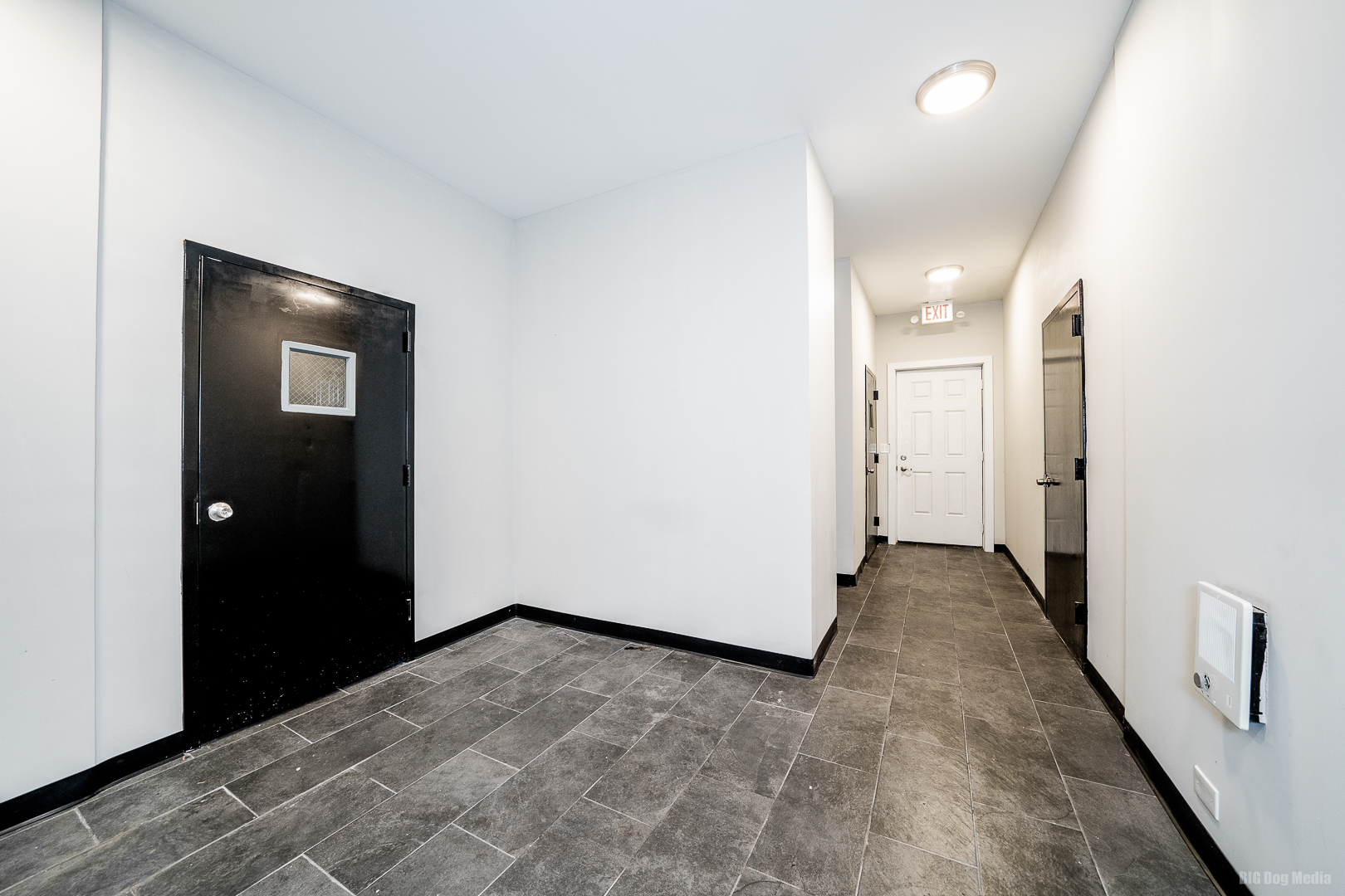 4453 S Lake Park Avenue Unit: 2