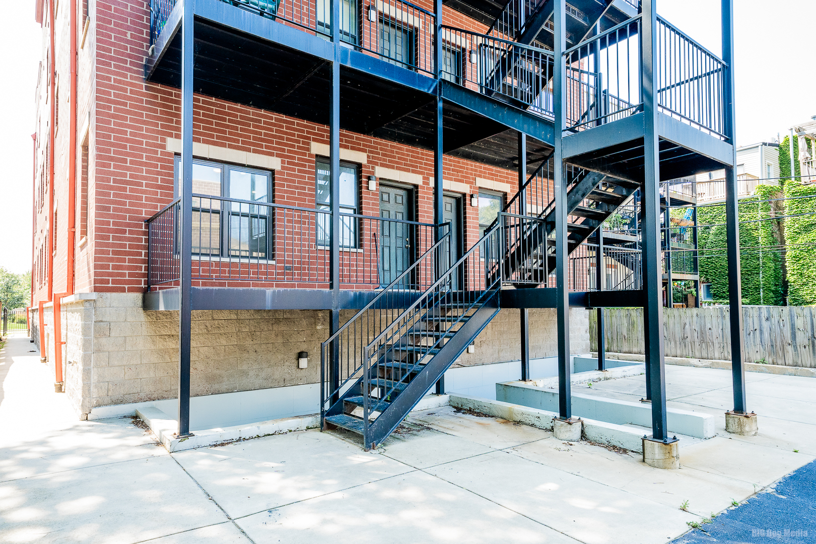 4453 S Lake Park Avenue Unit: 2
